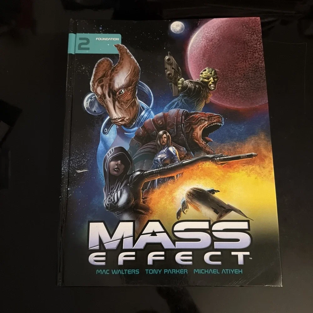Mass Effect 1 & 2 Comics Hardcover Dark Horse Comics May 2015) Redemption Good